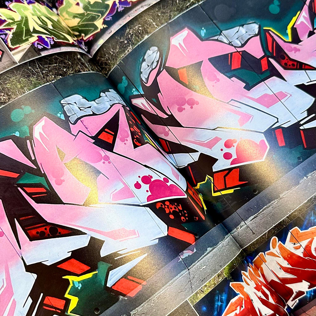 Momentum Magazine #4 Momentum Magazine #4