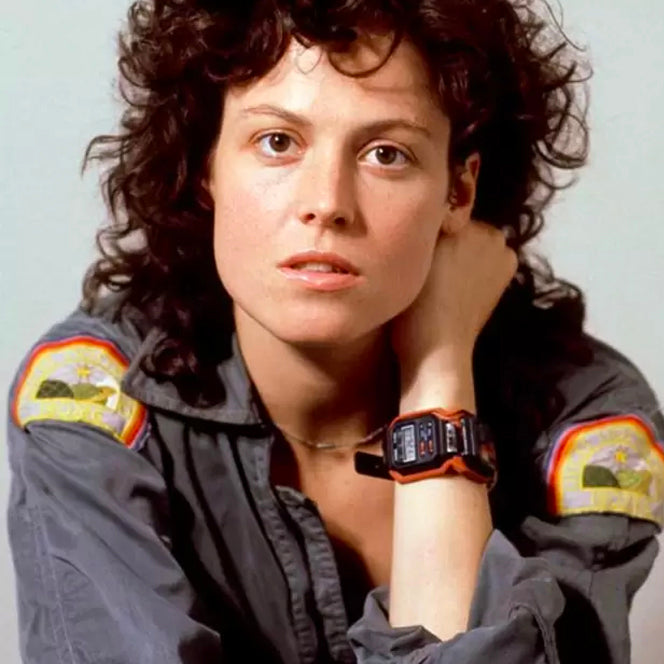 Casio A100WEG-9ADF Gold Band Unisex Casio A100WEG-9ADF Gold Band Unisex