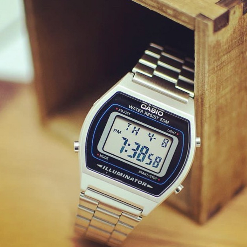 Casio B640WD-1AVDF Silver Band Unisex Casio B640WD-1AVDF Silver Band Unisex
