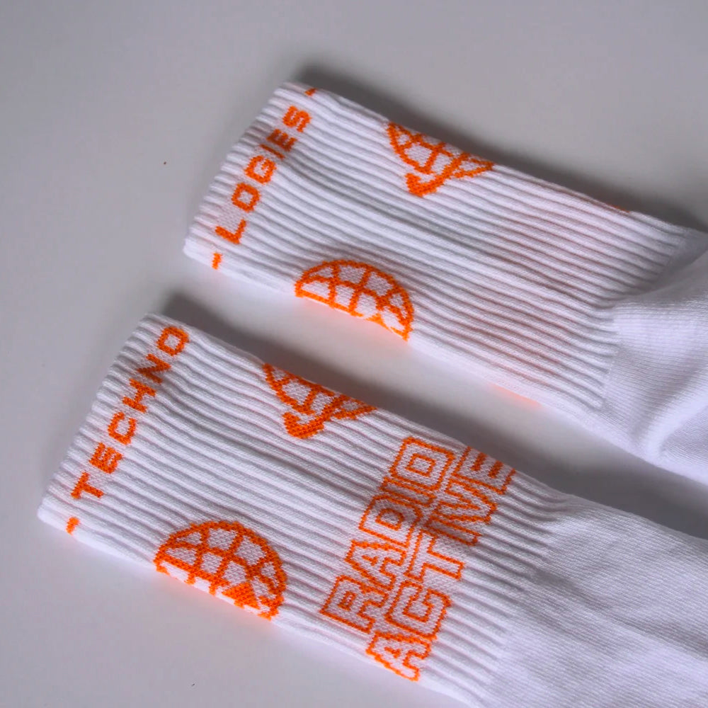 Radio Active Technologies Crew Socks (white/orange) Radio Active Technologies Crew Socks (white/orange)