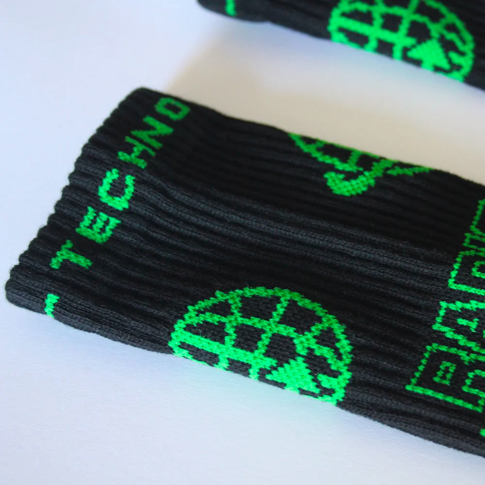 Radio Active Technologies Crew Socks (black/green) Radio Active Technologies Crew Socks (black/green)