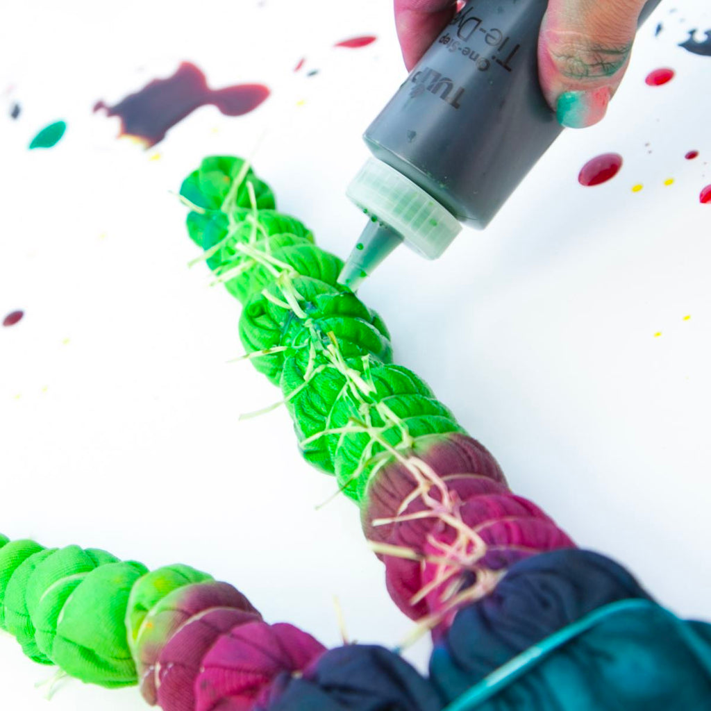 Tulip One-Step Tie Dye Kit (Vibrant) Tulip One-Step Tie Dye Kit (Vibrant)