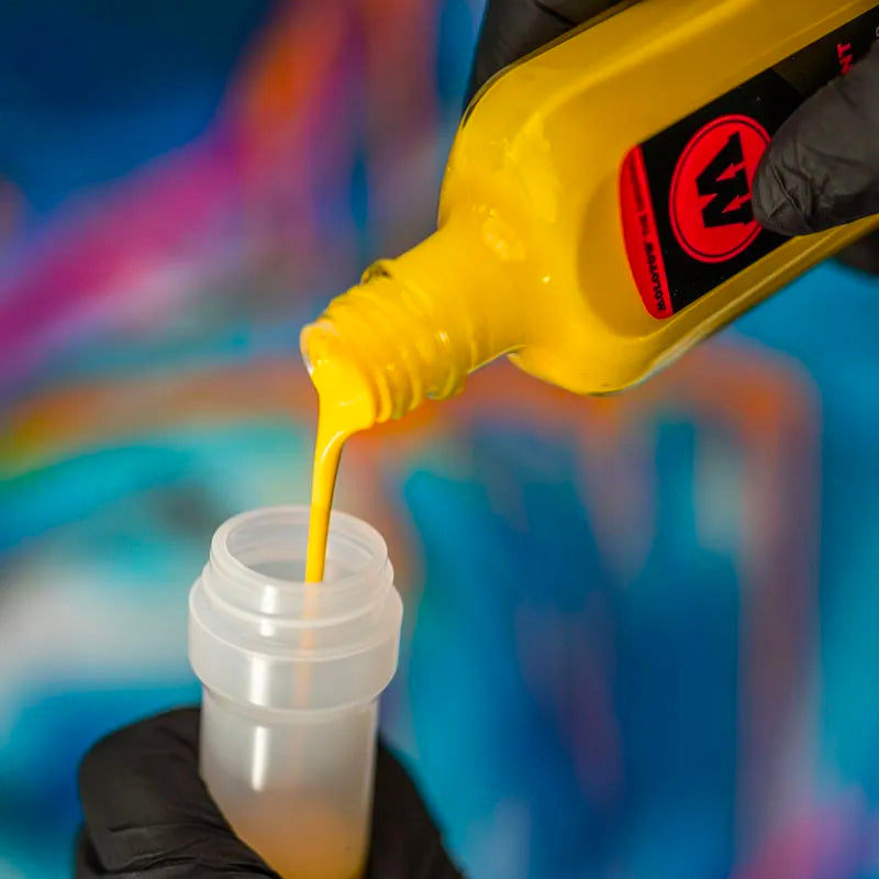 Molotow Alcohol-Based Permanent Paint 125ml Refill Molotow Alcohol-Based Permanent Paint 125ml Refill