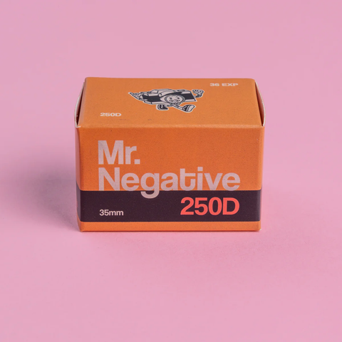 FILM: Mr. Negative 250D 35mm 36exp