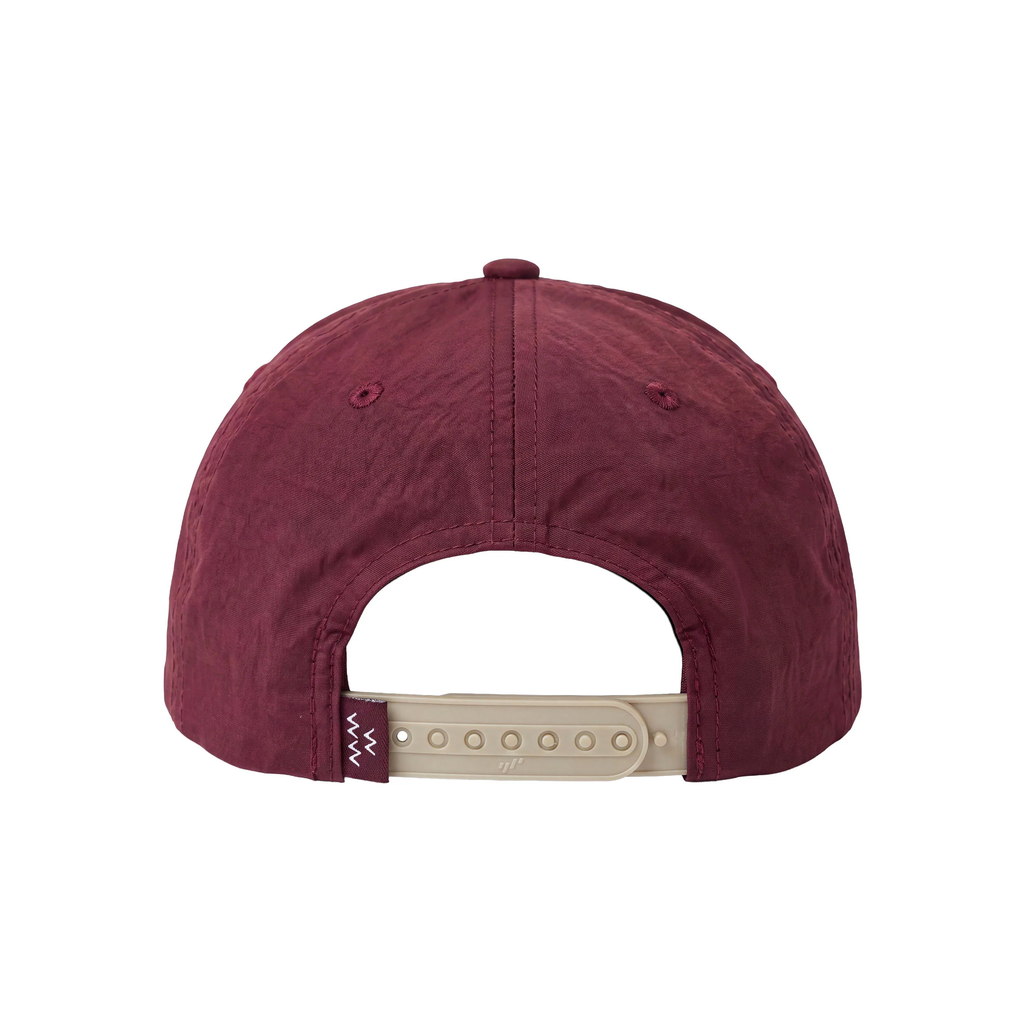 Osaka Country Club Snapback (burgundy)